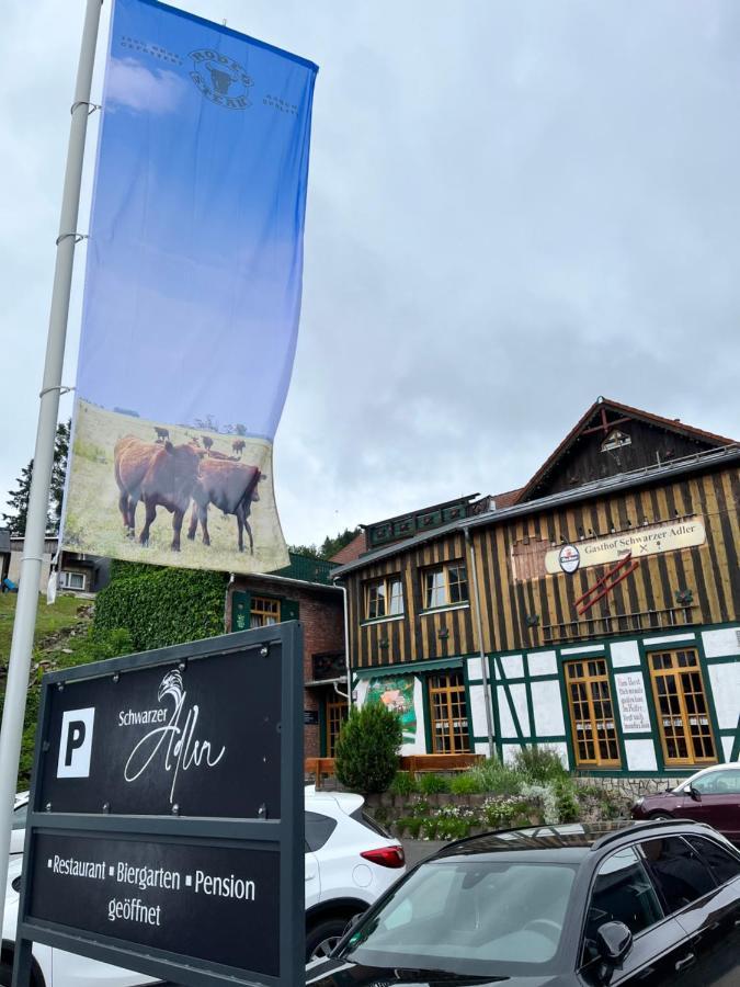 Gasthof & Pension "Schwarzer Adler" Masserberg Exterior photo